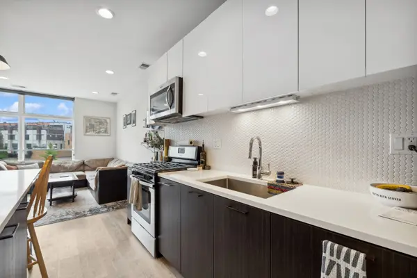 713 N Milwaukee AVE #403, Chicago, IL 60642