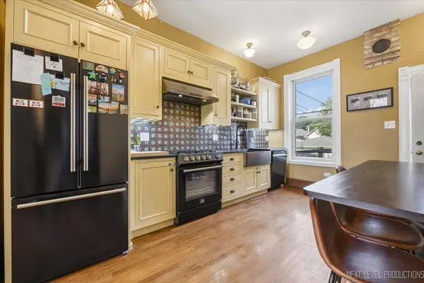 1137 S East AVE, Oak Park, IL 60304