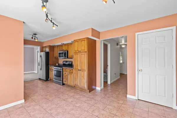 481 Lasalle DR, Lake Holiday, IL 60552