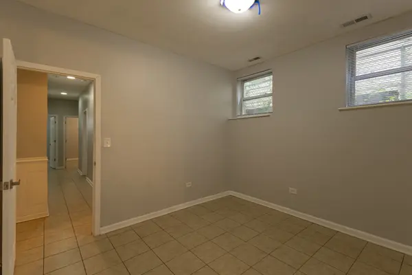 6667 S Michigan AVE #1, Chicago, IL 60637