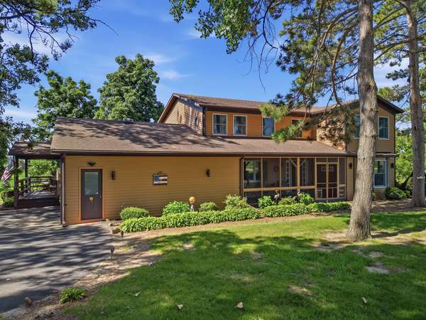 8178 Oakville RD, Mt. Carroll, IL 61053
