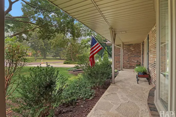 1059 Branch RD, Gurnee, IL 60031
