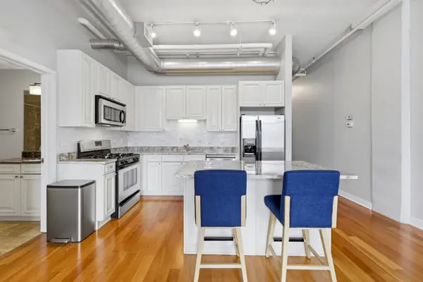 740 W Fulton ST #1303, Chicago, IL 60661