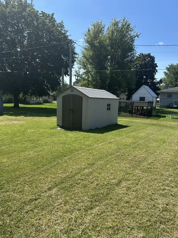 1717 E LAWN, Savanna, IL 61074