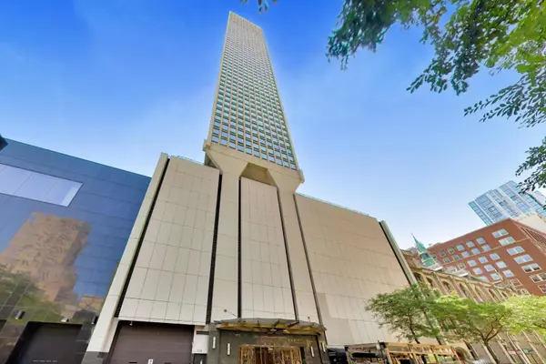 111 E Chestnut ST #35J, Chicago, IL 60611