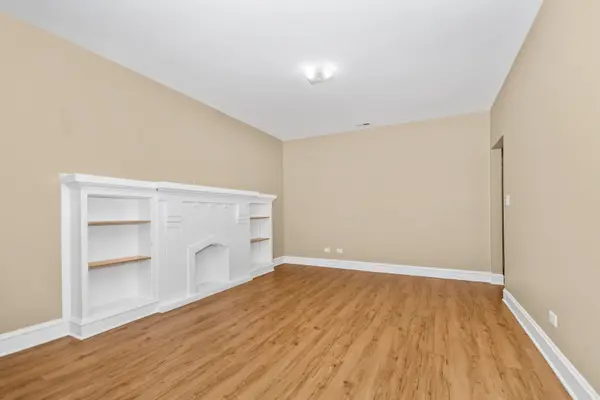 1509 E 69th PL, Chicago, IL 60637