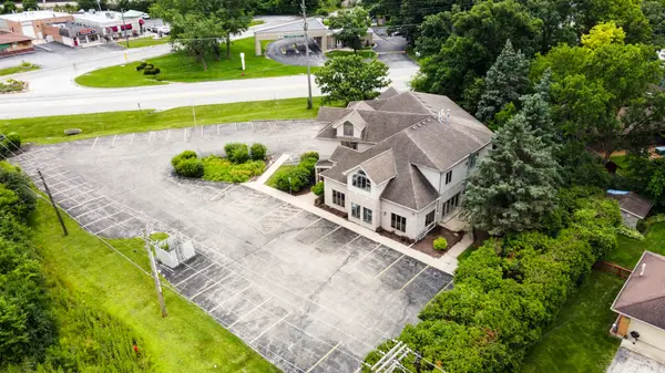 11900 Southwest HWY, Palos Park, IL 60464