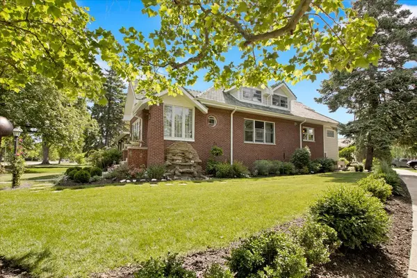 5661 N New Hampshire AVE, Chicago, IL 60631