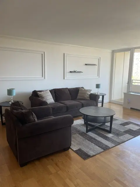3930 N Pine Grove AVE #707, Chicago, IL 60613