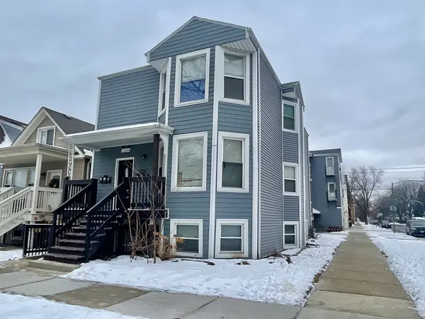 4155 W Roscoe ST, Chicago, IL 60641