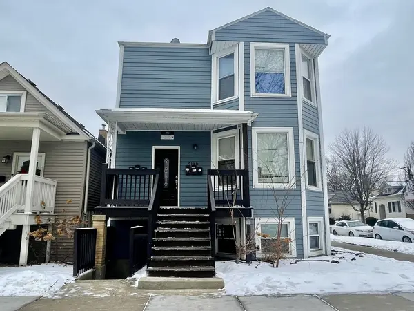 4155 W Roscoe ST, Chicago, IL 60641