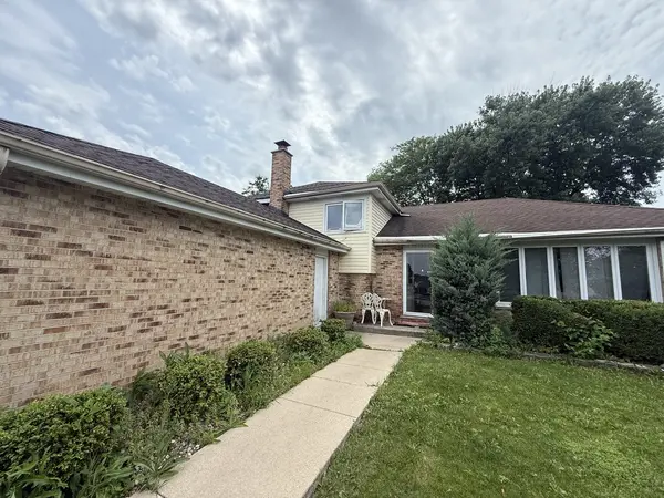 15226 Oxford DR, Orland Park, IL 60462
