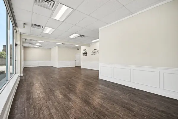 93 Caterpillar DR, Joliet, IL 60436