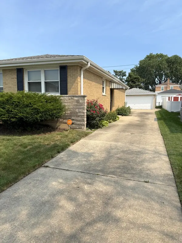 2816 W Seipp ST, Chicago, IL 60652