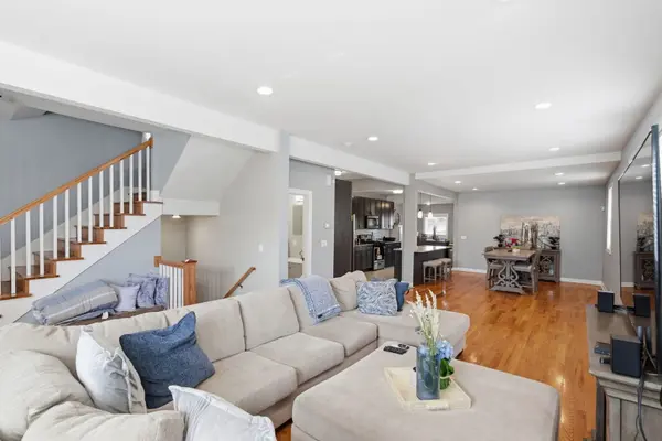 633 N Latrobe AVE, Chicago, IL 60644