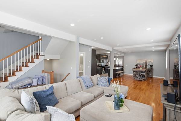633 N Latrobe AVE, Chicago, IL 60644