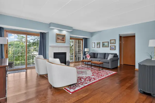 16040 Boardwalk LN #2B, Orland Park, IL 60467
