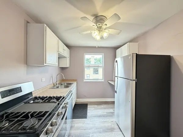 2057 E 72nd ST #3, Chicago, IL 60649