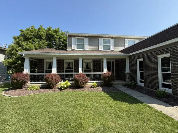 1550 W GOLDENGATE DR, Addison, IL 60101