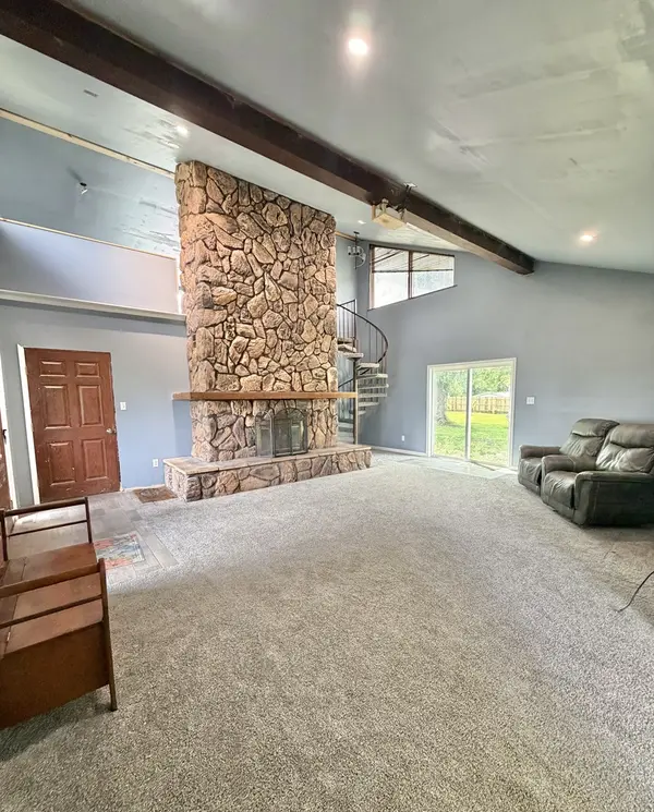 813 E Maple ST, Chatsworth, IL 60921