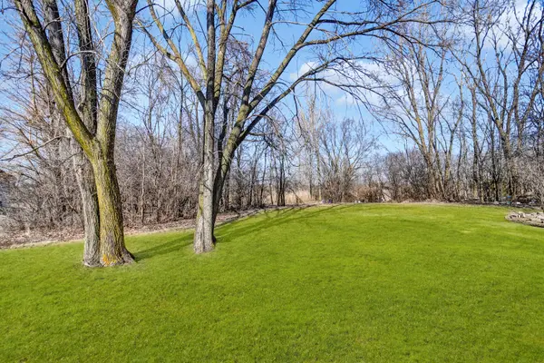 1822 Barthelone ST, Crest Hill, IL 60403