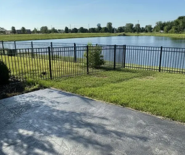 366 Millbridge DR, Sycamore, IL 60178
