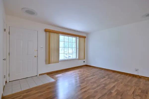1675 Evergreen AVE, Hanover Park, IL 60133
