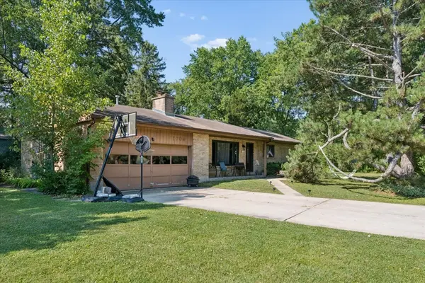 1704 Park AVE W, Highland Park, IL 60035