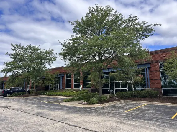 2330 Hammond DR, Schaumburg, IL 60173
