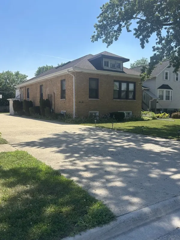 4825 W Jarlath ST, Lincolnwood, IL 60712