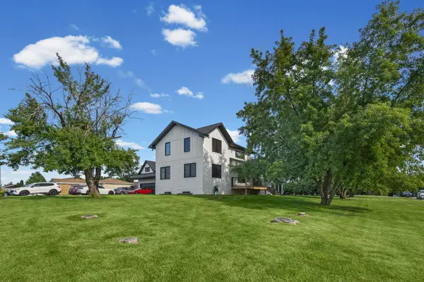8501 S 84th AVE, Hickory Hills, IL 60457