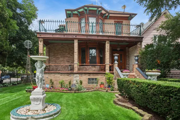2656 W Logan BLVD, Chicago, IL 60647