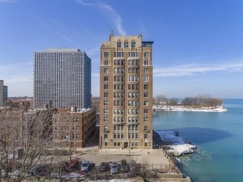 2666 E 73rd ST #8W, Chicago, IL 60649