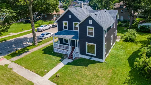 1076 E Maple ST, Kankakee, IL 60901