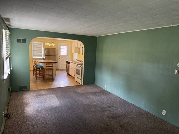 332 N Jones AVE, Amboy, IL 61310