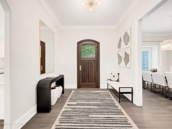 1132 Woodview RD, Burr Ridge, IL 60527