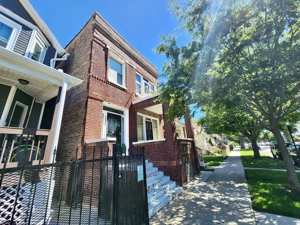 5042 W Superior ST, Chicago, IL 60644