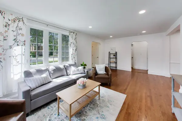 427 S Western AVE, Park Ridge, IL 60068