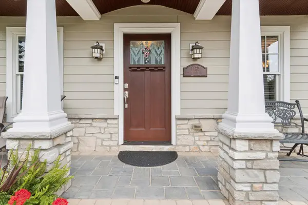 1137 Hyde Park LN, Naperville, IL 60565