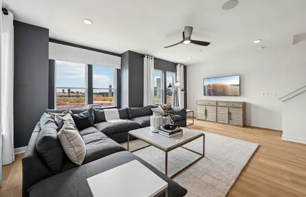 407 Yatra AVE #4004, Naperville, IL 60563