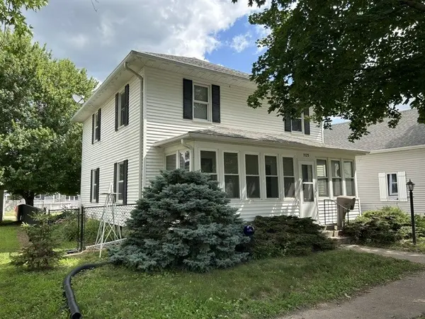 1125 15th AVE, Fulton, IL 61252