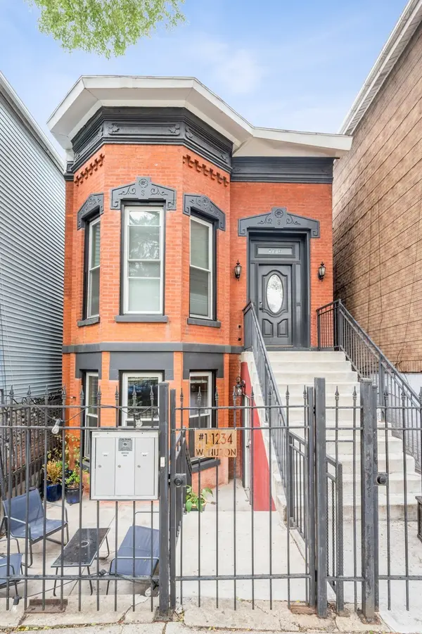 1234 W Huron ST, Chicago, IL 60642
