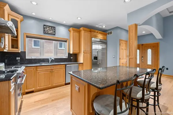 9832 Rutherford AVE, Oak Lawn, IL 60453