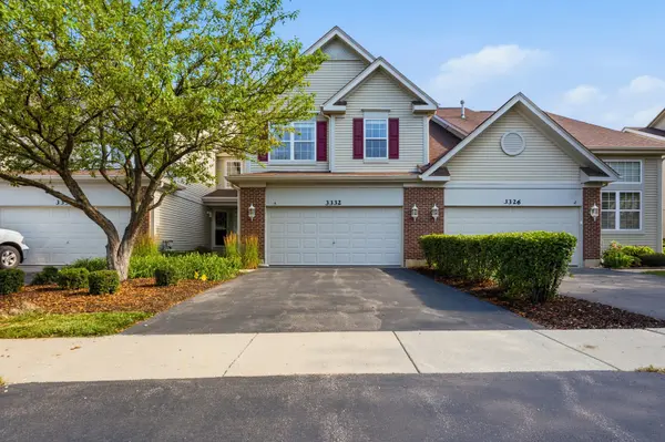 3332 Renard LN, St. Charles, IL 60175