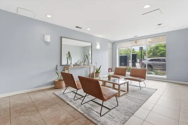 1155 W Roosevelt RD #404, Chicago, IL 60608