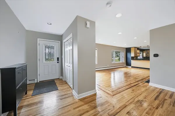 7154 Fair Elms AVE, Burr Ridge, IL 60527
