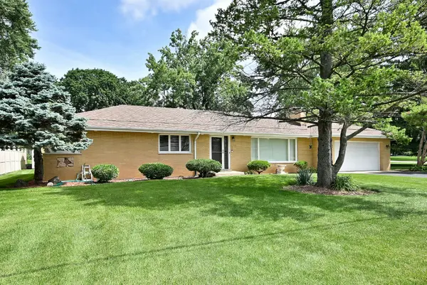 16W650 87TH ST, Willowbrook, IL 60527