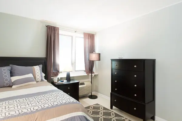 163 W Division ST #208, Chicago, IL 60610