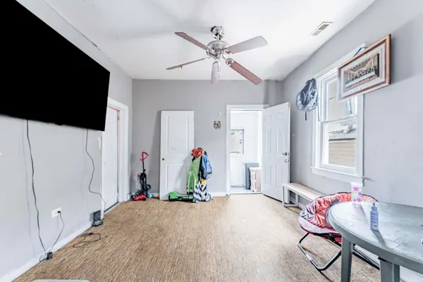 4052 S Campbell AVE, Chicago, IL 60632