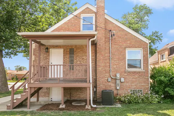 2263 S 14th AVE, North Riverside, IL 60546
